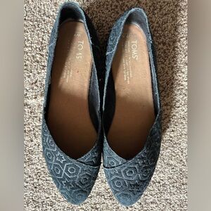 Toms Pointed Toe Ballet Flats